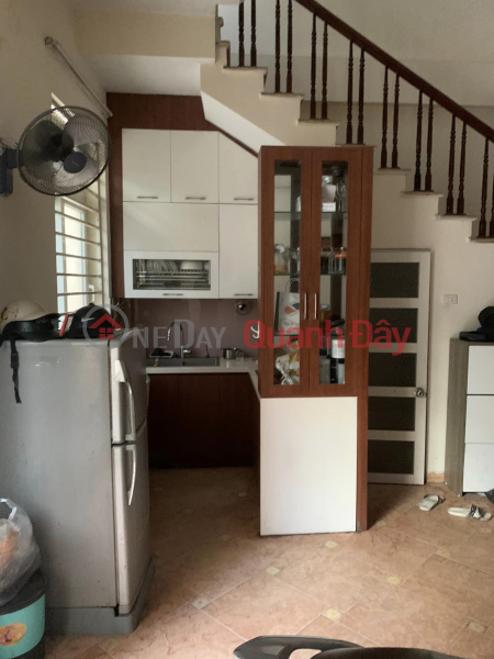 Dang Van Ngu townhouse for rent, 40m2 x 5 floors, price 15 million VND | Vietnam | Rental đ 15 Million/ month