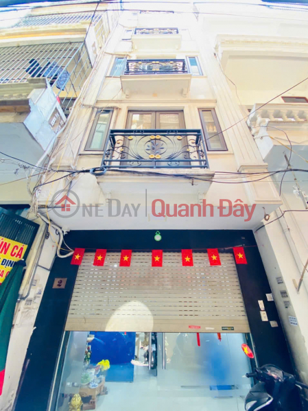 Nhà Cầu Giấy - Đẹp Mê Ly - Ô Tô Đỗ Cửa - Thang Máy Xịn - Kiến Trúc Hiện Đại, Ở Là Mê Ngay, Việt Nam | Bán đ 16 tỷ