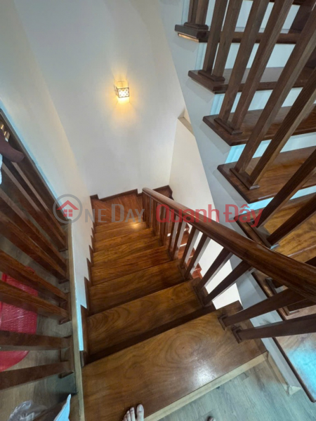 đ 10.7 Billion, Selling a 41m2 newly built 5-storey house in Viet Hung near Big C Long Bien, car-avoiding alley, 10 billion 7