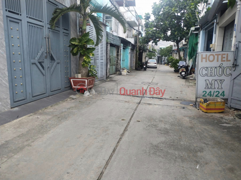 ₫ 4.15 Billion, BINH TAN - 2-STORY HOUSE WITH TRUCK ALley - HOUSE JUST A FEW STEPS FROM THE STREET - NEXT TO AEON MALL TAN PHU