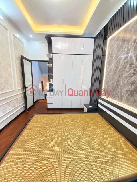 CHỦ NHÀ CẦN BÁN GẤP CĂN NHÀ 3 TẦNG 4 PHÒNG NGỦ DT: 38M2 MẶT NGÕ THÔNG KINH DOANH BUÔN BÁN TẠP HÓA ,CẮT TÓC, _0
