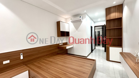 House for sale in lane 293 Ngoc Thuy, 30m x 5 floors, car not for business, price over 7 million, negotiable. Contact 0936123469 _0