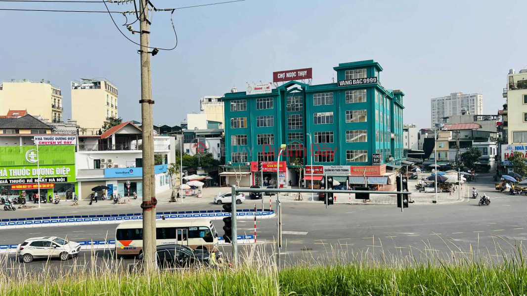 4-storey house for sale in Long Bien, 158m2, 5m frontage, widening to the back, car access, full residential land Sales Listings