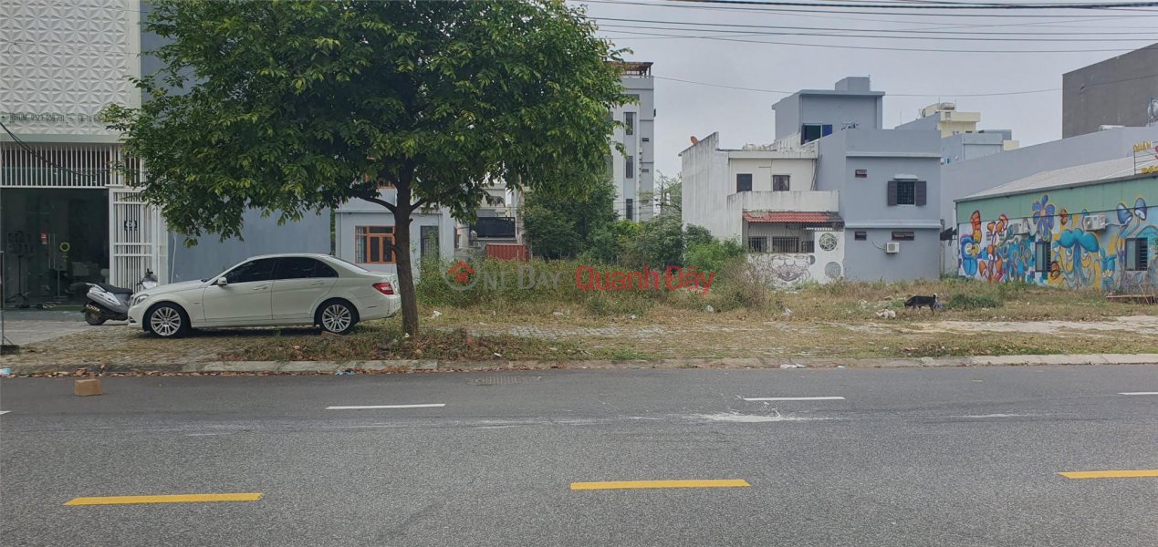 Land for sale Tran Quoc Hoan, Ngu Hanh Son, Da Nang. Direct access to the beach, nice location, cheap price Sales Listings