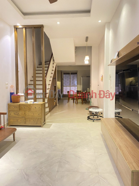 Property Search Vietnam | OneDay | Residential | Sales Listings, Selling Lang Ha house with a car parked, 20m to the street, 9 floors foundation, area 50M X 4T, PRICE 7.8 BILLION, Nice to stay.