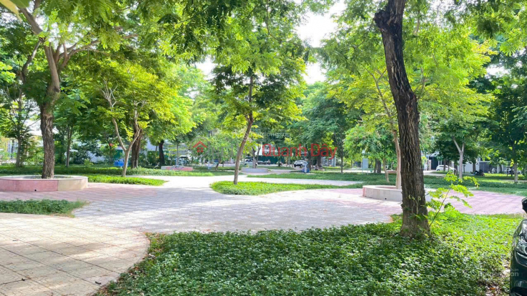 đ 90 triệu | Chính chủ cần bán lô đất kề góc đẹp đối diện công viên lớn thuộc Khu đô thị Hà Quang 2