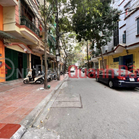 EXTREMELY RARE - URGENT SELLING HOUSE ON STREET: 70M2 x 4 FLOORS, 3-FOOT CAR, CORNER LOT, APPROXIMATELY 14 BILLION _0