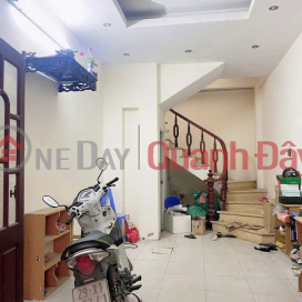 Cho thuê nhà phố Nguyễn Đức Cảnh, 4 tầng x 32m2, 9.5 Triệu tháng _0