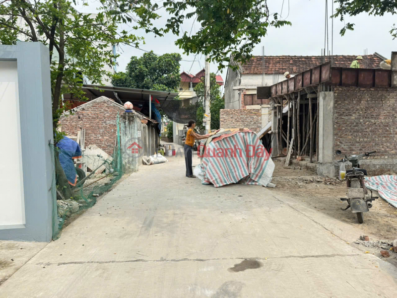 Beautiful land in Pho Yen village, Tien Phong, Me Linh, Hanoi. Near Yen market, Ba Goc lake, People's Committee Vietnam Sales đ 4.8 Billion