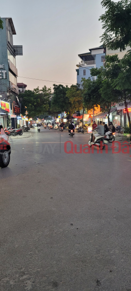 Làm ơn chọn | Nhà ở | Niêm yết bán | đ 17 tỷ
