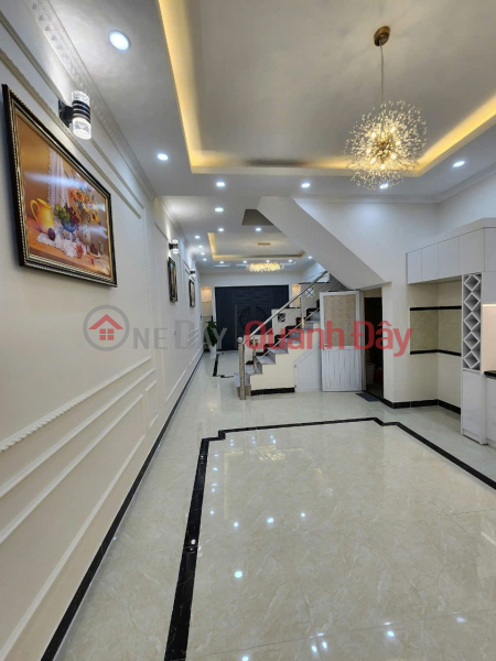 đ 11.2 Billion, House for sale on Nguyen Luong Bang street, Dong Da, corner lot, alley for business, area 61m2, over 11 billion