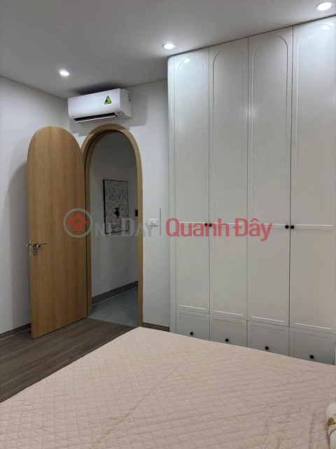 House for sale in lane 405 Ngoc Thuy, 47m x 4 floors, fully furnished, near car, over 6 billion. Contact 0936123469 _0