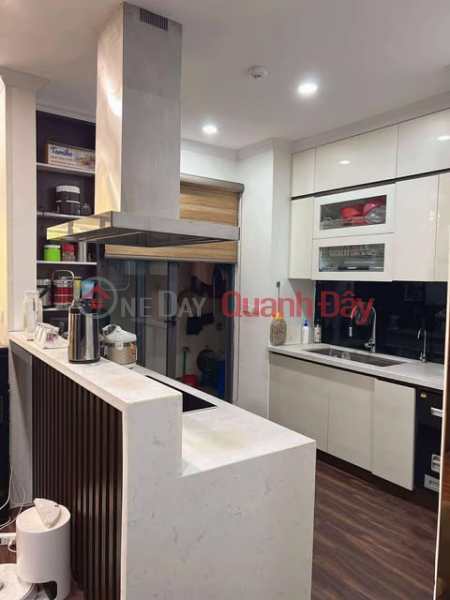 đ 10,5 tỷ CHÍNH CHỦ BÁN GẤP – CHUNG CƯ CAO CẤP SUN SQUARE – LÊ ĐỨC THỌ, MỸ ĐÌNH
120m² – 3 NGỦ – FULL NỘI