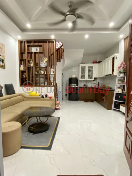 BÁN NHÀ: Xuân Đỉnh .DT: 32m2 - 5 tầng - MT 4.6m - 5.05 tỷ Niêm yết bán