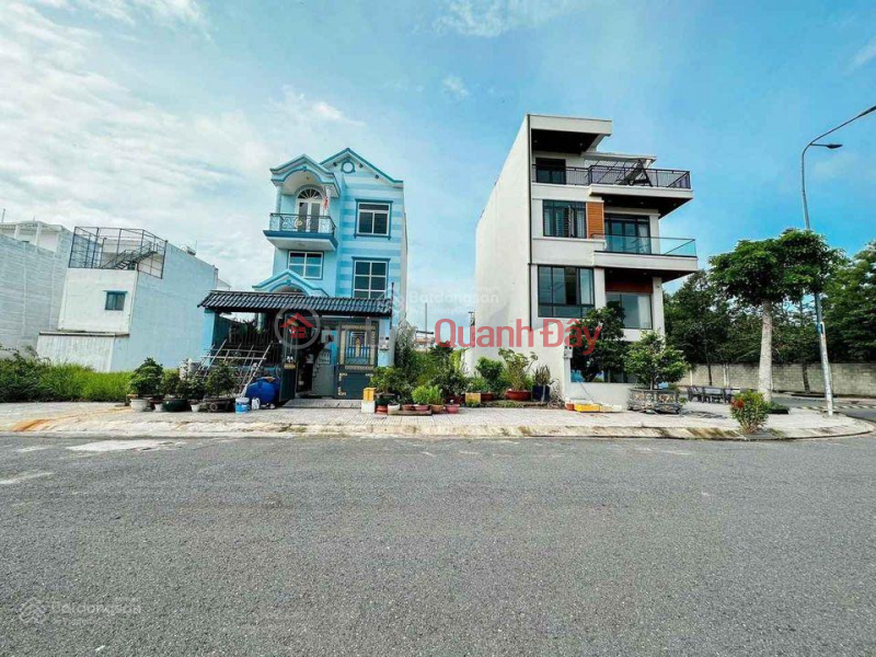 Quickly sell the plot of land right in the district administrative area within the week for bank maturity Sales Listings