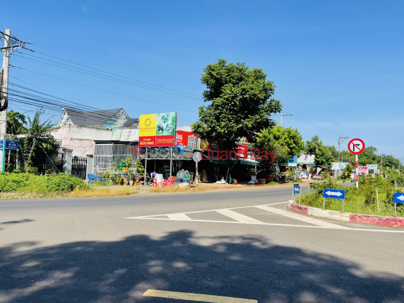 Asset Liquidation Bank. 195TR has a plot of land right in the industrial park, near National Highway, crowded population. Vietnam Sales, đ 195 Million