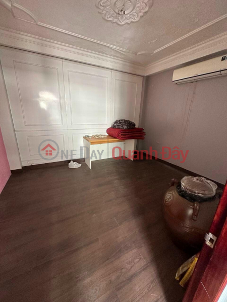 ENTIRE APARTMENT FOR RENT - Ngo Quyen - Ward 6, District 10 - 3 FLOORS - 5 BEDROOM - 5M HH - 1 APARTMENT - 15M TL Vietnam | Rental đ 15 Million/ month