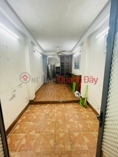 Cho thuê nhà nguyên căn ngõ 219 Tôn Đức Thắng, 33m2 x 4 tầng, 4 ngủ,.3 wc, 12 Triệu Niêm yết cho thuê