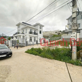 Giảm Sâu 9,2 Tỷ Còn 8,5 Tỷ Ra Lộc Thêm bán đất 2 mặt tiền khu nam hồ phường 11 Đà Lạt _0