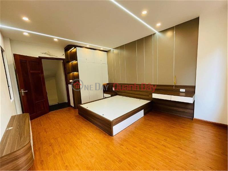 Cheap, Truong Dinh House, Corner lot, open alley, Business area 32m2, 6 floors, MT3.7m, price slightly 4 billion Sales Listings