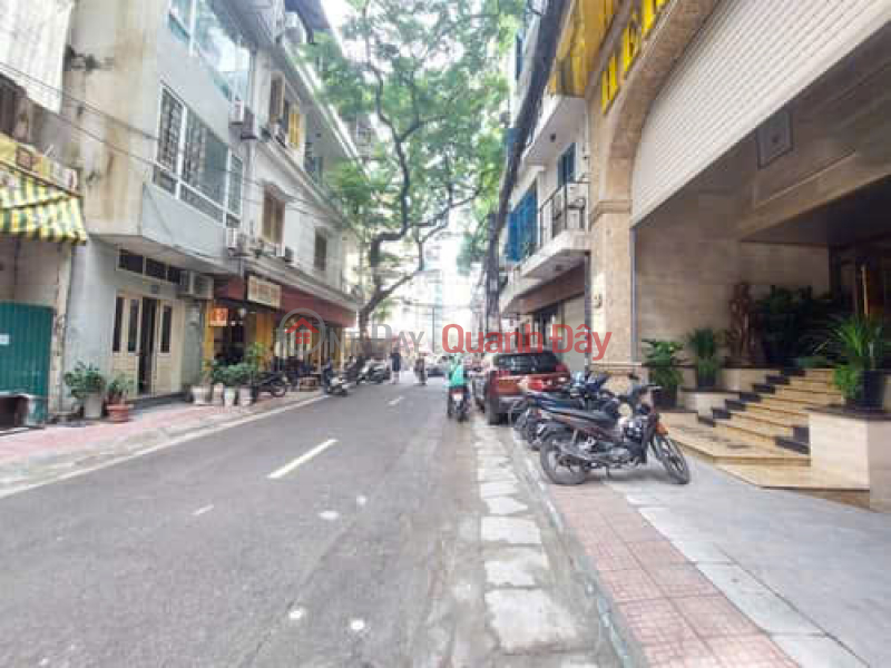 ONLY 200 MILLION VND FOR A HOUSE IN C4 QUAN NGU, 65M, FRONTAGE 3.1M, CORNER LOT, 3 OPEN, COMFORTABLE TO LIVE IN, PRICE 13 BILLION VND 0878168006 Sales Listings