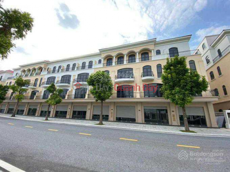 Owner selling Cha La shophouse CL579, 20m street, wide sidewalk, completed 1st and 2nd floors Sales Listings