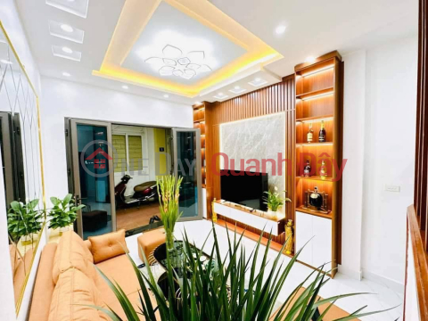 BÁN NHÀ NGÕ PHỐ CỰ LỘC THANH XUÂN HN. NHÀ ĐẸP 5 TẦNG Ở LUÔN. GIÁ NHỈNH 100TR/M2 _0