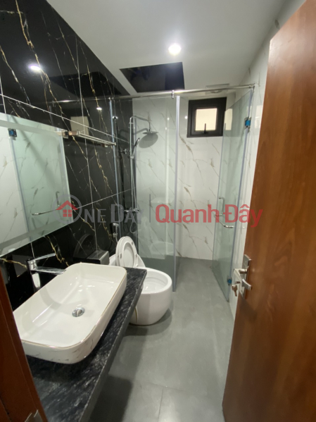 Landlord for rent new house, Thai Thinh, 110m2 x 5 floors - Business, Office - 28 million Rental Listings