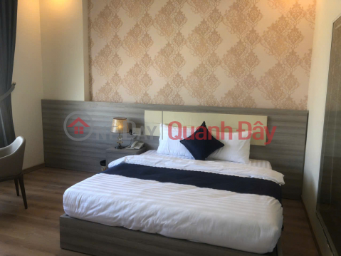 Hotel with 14 rooms for rent on Mac Dinh Chi Street, Ward 4, Da Lat. Price: 45 million VND. _0