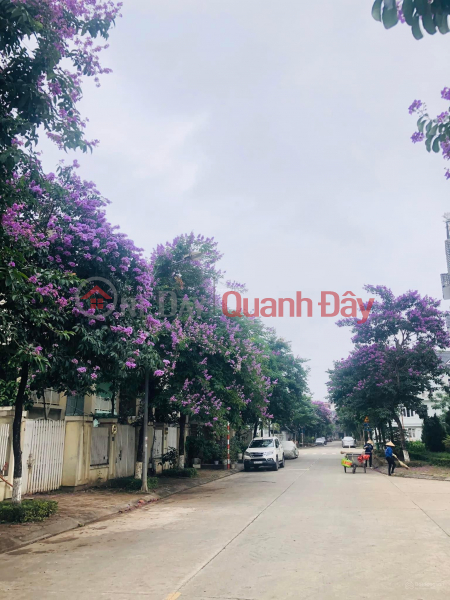 Owner urgently needs to sell a corner townhouse, unit C9, Geleximco - Le Trong Tan main road, gate number 1. | Vietnam, Sales | đ 29 Billion