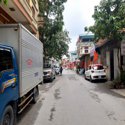 Bán đất 61m2 MT 4.2m ô tô tránh tại Trâu Quỳ, Gia Lâm giá hơn 8 tỷ. Lh 0989894845 _0