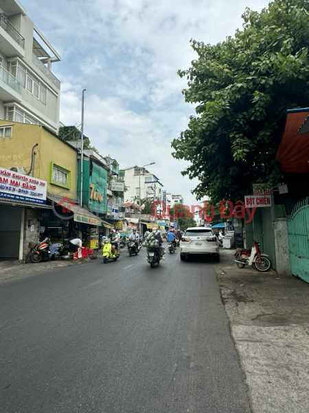 Facade of 135 Thich Quang Duc, Ward 4, Phu Nhuan - Busy business | Vietnam, Sales | đ 4.3 Billion