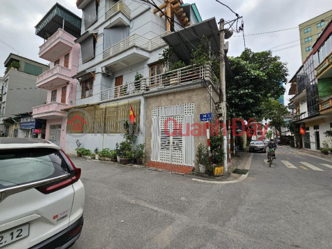 House for sale at lane 606 Ngoc Thuy, 68m x 2T, car to land, clear lane, price only slightly 4.x billion TL. Contact: 0936123469 _0
