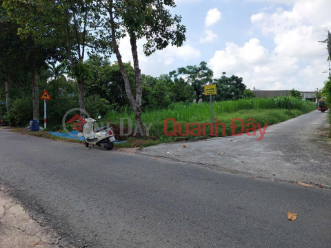 OWNER Needs to Quickly Sell a 2-Front Land Lot Located in Cu Chi District, Ho Chi Minh City _0