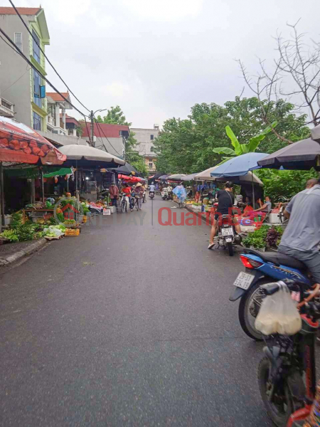 Bán nhà làng Cống Thôn, Yên Viên, kinh doanh, oto tránh, gần trường chợ, 86m, 5 tỷ 9 Niêm yết bán