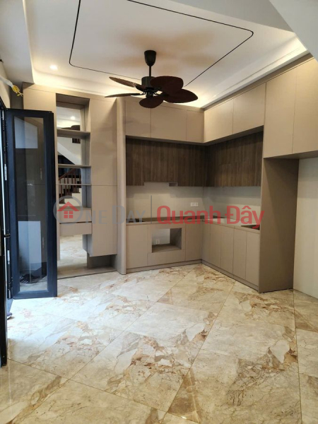 Beautiful house, privately built, corner plot, accessible alley, Vu Xuan Thieu street, 38m2 x 6 floors, price 8.1 billion VND, Long Bien, Hanoi. Sales Listings