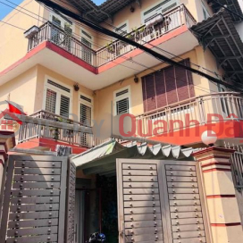 Whole house on Tran Binh Trong street (848-4255649051)_0