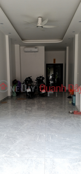 Property Search Vietnam | OneDay | Residential Rental Listings House for rent on 1st floor - Phuong Mai car alley, Kim Lien, Dong Da, area 45 m2 - Open floor - price 6 million.