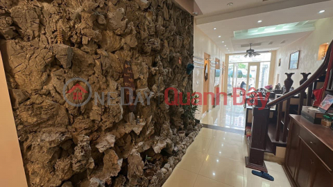 Super rare house on Ngoc Lam lake, 1 lane, 140m x 4 floors, full bloom, full residential area _0