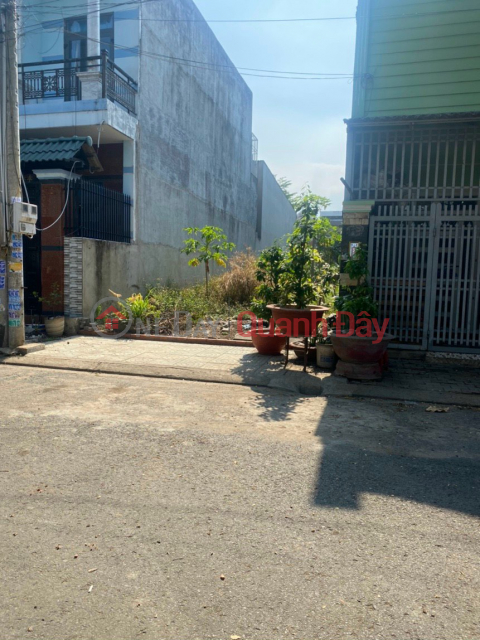 Urgent sale of land plot close to My Hanh Nam market. 5x15, 100% residential, 1ty440 negotiable _0