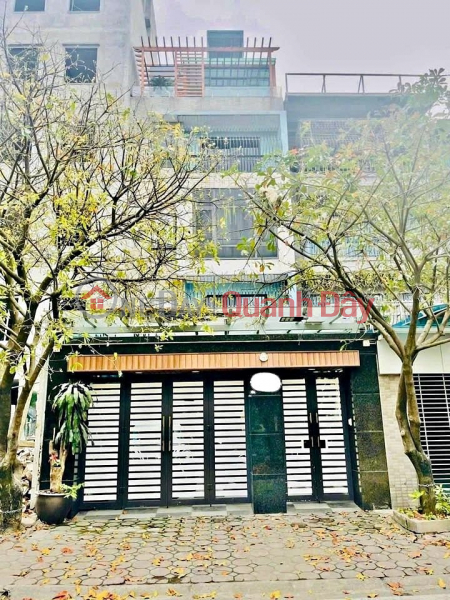 Owner Ngop, Urgent Sale of Plastic Alley House 8m Tan Son Nhi, Tan Phu. 75m2, 7.3 billion VND Sales Listings