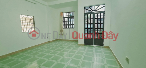 65M2 - 6M ALley - RESIDENTIAL AREA - SECURITY - SQUARE WINDOWS _0