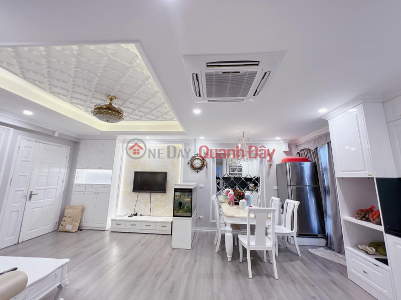Property Search Vietnam | OneDay | Residential, Sales Listings, Beautiful shimmering apartment 137 Nguyen Ngoc Vu, 80m2, super VIP furniture, 3.15 billion VND