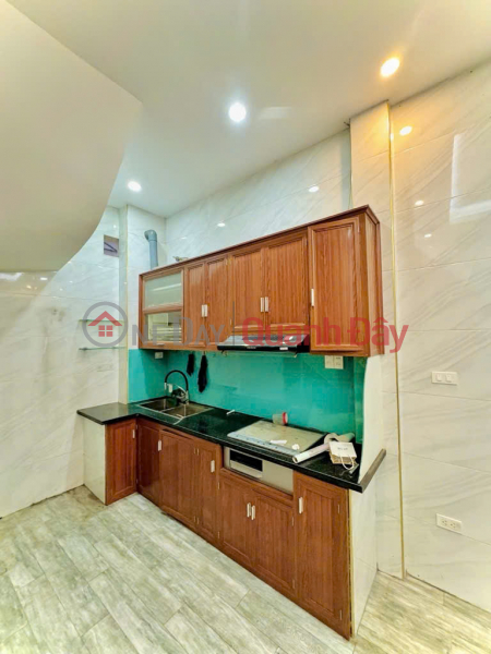 Property Search Vietnam | OneDay | Nhà ở | Niêm yết bán, Bán nhà Phố Hào Nam, Ngõ ba gác phi, Nhà lô góc, 32mx5T, Giá: 6.75 Tỷ, Lh: 0396935190.