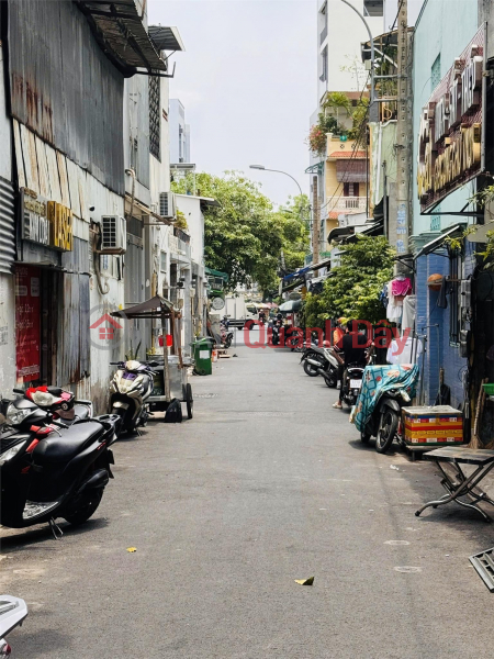 đ 9 Billion | **House for sale in K300 area, Ward 12, Tan Binh District; frontage on Thep Moi Street (4.2*12m),new house**