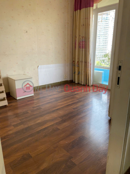 OWNER SELLING FULLY FURNISHED APARTMENT WITH TITLE DEED AT NGO TAT TO STREET, BINH THANH DISTRICT Vietnam | Sales đ 4.4 Billion