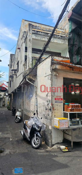 đ 18 Billion BEAUTIFUL HOUSE – GOOD PRICE – OWNER NEEDS TO SELL HOUSE Tran Huu Trang Street, Ward 10, Phu Nhuan District, Ho Chi Minh City