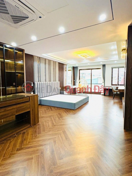 đ 21,5 tỷ, nhà đẹp Cổ Linh, lô góc, gara 2 ôtô, thang máy, kinh doanh, full nội thất