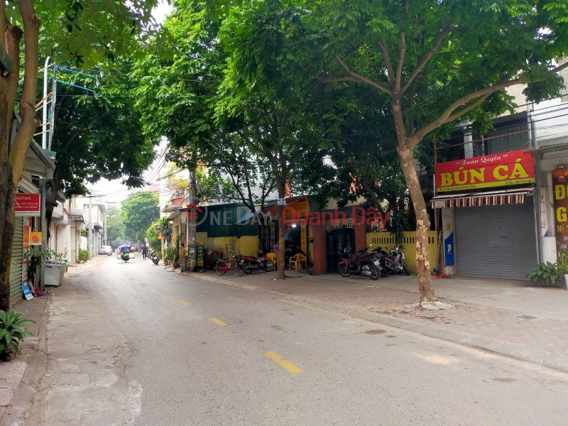 VU XUAN THIEVES 2-SIDED ALWAYS - WIDE SIDEWALKS - AVOID CARS - BUSINESS - OFFICE Sales Listings