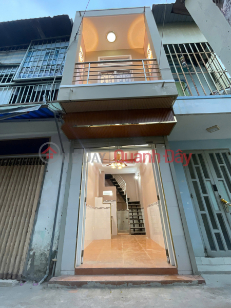 O2116 Au Co Street, Tan Binh District, Shared Ownership, Square plot, Alley access, 3 floors, 2.x billion VND (x is small) Sales Listings